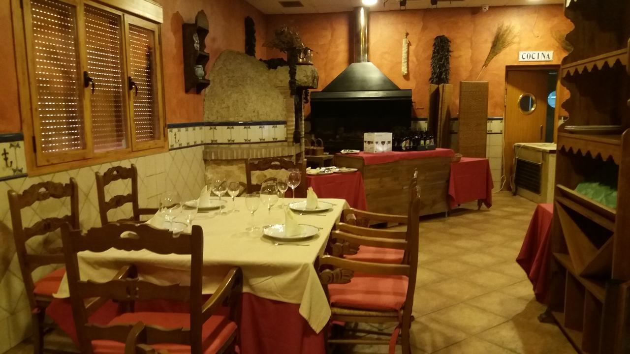 Hostal Sesena Ngoại thất bức ảnh
